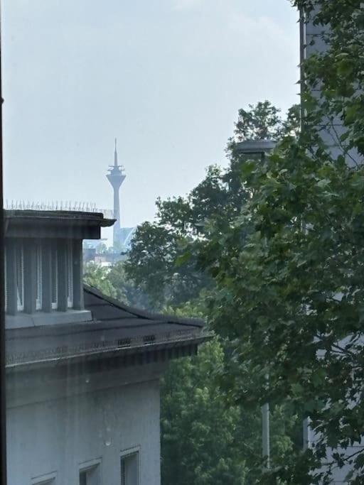 3 Og Direkt An Der Laga 2026 - Gemuetliche Stadtwohnung Am Neusser Markt! Dış mekan fotoğraf