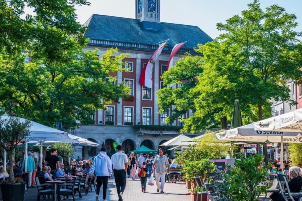 3 Og Direkt An Der Laga 2026 - Gemuetliche Stadtwohnung Am Neusser Markt! Dış mekan fotoğraf